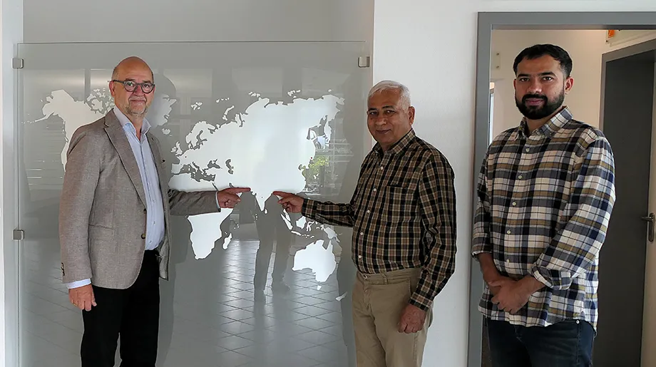 Handshake Vertriebspartner Indien